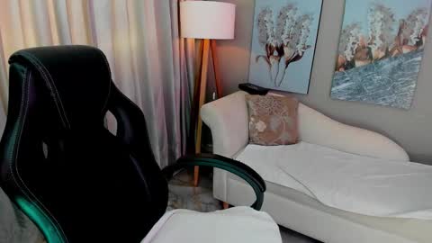 Snapshot of priya_rose chatting on 30, 9, 2025 Priya Rose online show from 30, 9, 2025