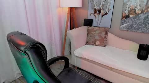 Priya Rose online show from 20, 5, 2026