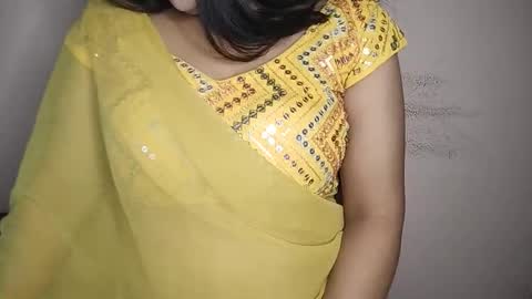 Snapshot of priyu_ chatting on 1, 12, 2025 priyu_ online show from 1, 12, 2025