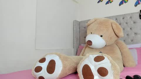 Profana Red online show from 20, 1, 2025