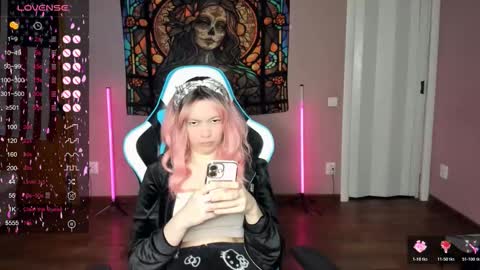 Snapshot of project_hisoka44 chatting on 21, 12, 2025 Di online show from 21, 12, 2025