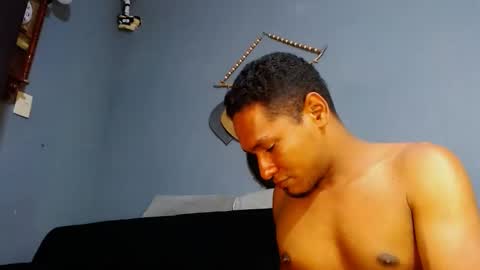 Grande y Gruesa online show from 8, 2, 2025