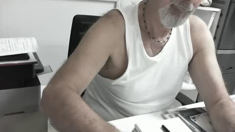 mature hairy guy online show from 2, 7, 2026