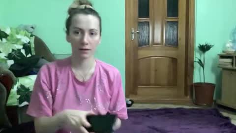 Snapshot of proud_sweet_21 chatting on 22, 10, 2025 proud sweet 21 online show from 22, 10, 2025