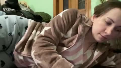 Snapshot of proud_sweet_21 chatting on 2, 12, 2025 proud sweet 21 online show from 2, 12, 2025