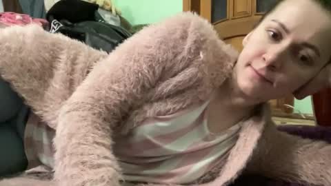 Snapshot of proud_sweet_21 chatting on 5, 12, 2025 proud sweet 21 online show from 5, 12, 2025