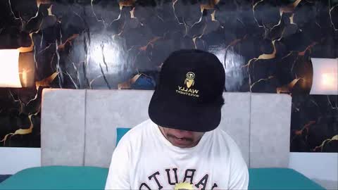 Adris  Juan online show from 3, 3, 2026