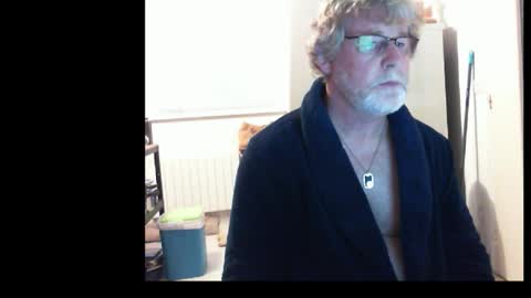 Snapshot of ptitrouquin chatting on 15, 10, 2025 ptitrouquin online show from 15, 10, 2025