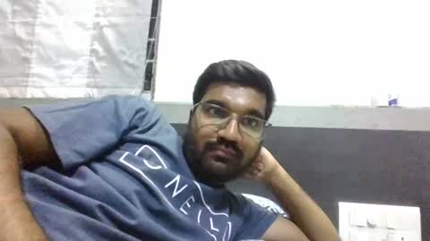 Snapshot of ptl1711 chatting on 25, 12, 2024 ptl1711 online show from 25, 12, 2024