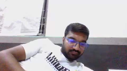 Snapshot of ptl1711 chatting on 2, 11, 2025 ptl1711 online show from 2, 11, 2025