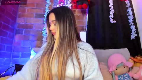 Snapshot of pucaa_ chatting on 15, 9, 2025 Emma Rico model indep online show from 15, 9, 2025