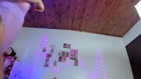 Snapshot of pucaa_ chatting on 6, 1, 2026 Emma Rico model indep online show from 6, 1, 2026