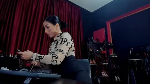 Snapshot of puffy_love chatting on 13, 12, 2024 MissPuffyLove online show from 13, 12, 2024
