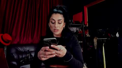 Snapshot of puffy_love chatting on 1, 2, 2025 MissPuffyLove online show from 1, 2, 2025