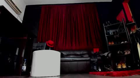 Snapshot of puffy_love chatting on 21, 2, 2025 MissPuffyLove online show from 21, 2, 2025