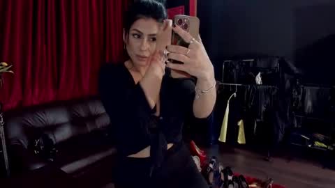 Snapshot of puffy_love chatting on 7, 3, 2025 MissPuffyLove online show from 7, 3, 2025