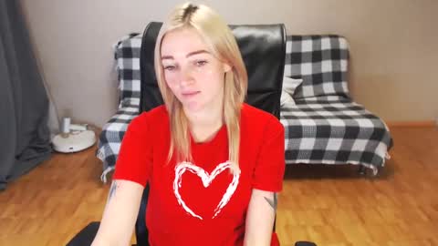 Snapshot of puma_ma chatting on 25, 12, 2024 Polly online show from 25, 12, 2024