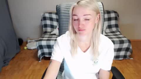 Polly online show from 11, 2, 2026