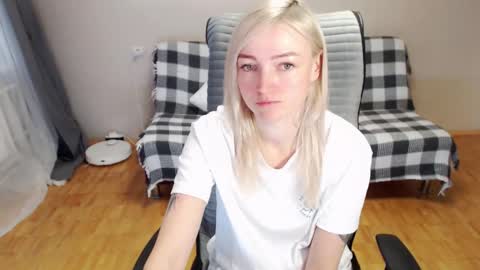 Polly online show from 28, 2, 2026