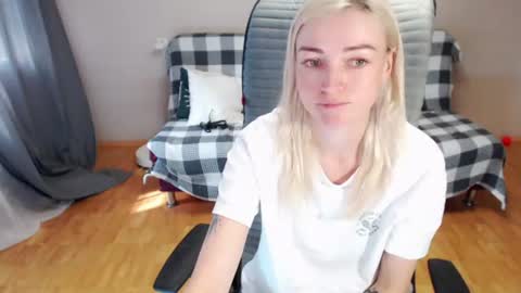 Snapshot of puma_ma chatting on 20, 7, 2026 Polly online show from 20, 7, 2026