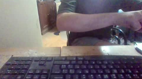 Snapshot of pup_y chatting on 6, 10, 2025 pup_y online show from 6, 10, 2025