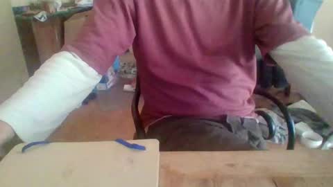 Snapshot of pup_y chatting on 13, 10, 2025 pup_y online show from 13, 10, 2025