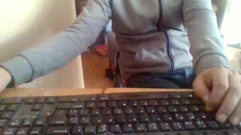 Snapshot of pup_y chatting on 20, 11, 2025 pup_y online show from 20, 11, 2025