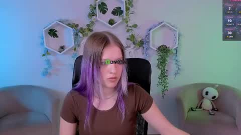 Snapshot of pure_radiance chatting on 29, 6, 2026 Ask me3 online show from 29, 6, 2026