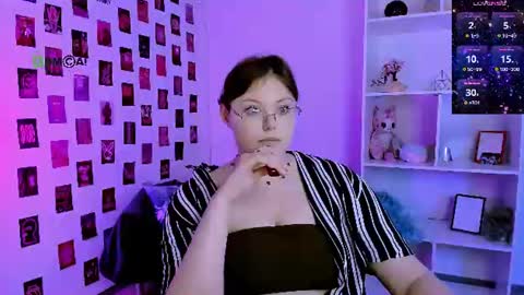 Snapshot of pure_radiance chatting on 2, 7, 2026 Ask me3 online show from 2, 7, 2026
