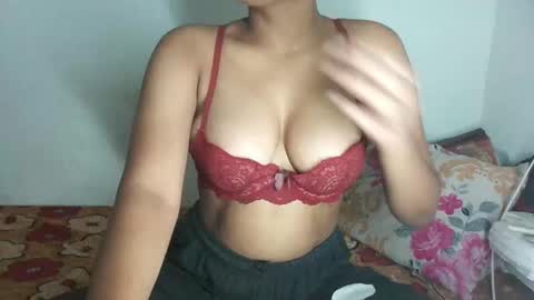 Snapshot of pureelove chatting on 2, 12, 2025 Your love online show from 2, 12, 2025