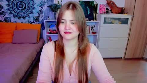 Snapshot of purehanna chatting on 5, 12, 2025 Miss Hanna online show from 5, 12, 2025