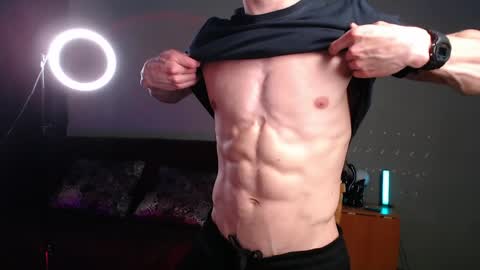 Snapshot of puremenshape chatting on 25, 4, 2026 puremenshape online show from 25, 4, 2026