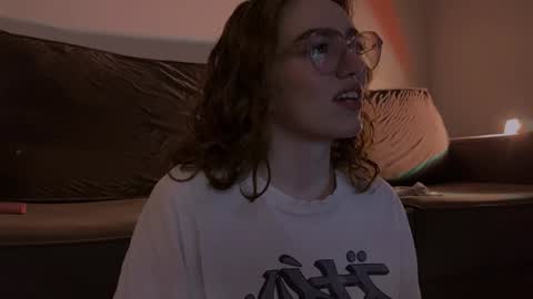 Snapshot of purity_ring chatting on 6, 1, 2025 Marie online show from 6, 1, 2025