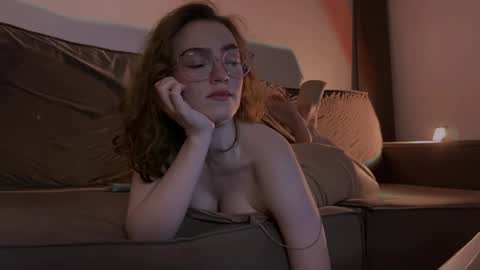 Snapshot of purity_ring chatting on 10, 1, 2025 Marie online show from 10, 1, 2025