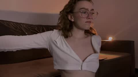 Snapshot of purity_ring chatting on 11, 2, 2025 Marie online show from 11, 2, 2025