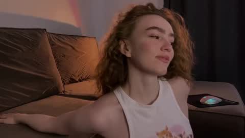 Snapshot of purity_ring chatting on 2, 3, 2025 Marie online show from 2, 3, 2025