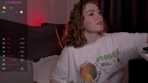 Snapshot of purity_ring chatting on 10, 9, 2025 Marie online show from 10, 9, 2025