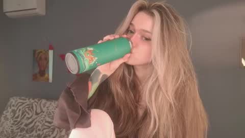 Bella online show from 27, 3, 2026