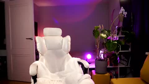 Sasha  wait you here 6 of November. will celebrate my B- day online show from 3, 7, 2026