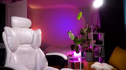 Sasha  wait you here 6 of November. will celebrate my B- day online show from 9, 8, 2026