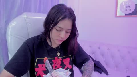 Snapshot of purple_slut_ chatting on 16, 2, 2025 Anna online show from 16, 2, 2025
