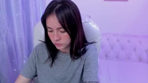 Snapshot of purple_slut_ chatting on 25, 2, 2025 Anna online show from 25, 2, 2025