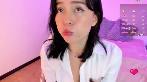 Snapshot of purple_slut_ chatting on 18, 10, 2025 Anna online show from 18, 10, 2025