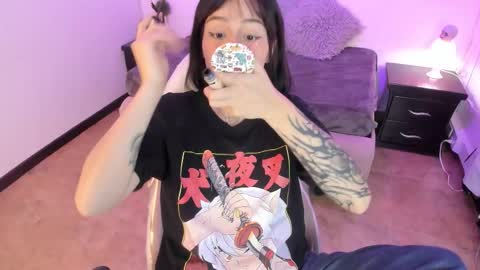 Snapshot of purple_slut_ chatting on 28, 10, 2025 Anna online show from 28, 10, 2025