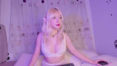 Snapshot of purplelilith3 chatting on 25, 9, 2025 Purple Lilith online show from 25, 9, 2025