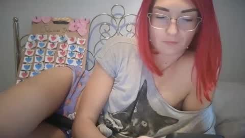 Snapshot of purplerainn69 chatting on 6, 2, 2025 PurpleRainn69 Dina online show from 6, 2, 2025