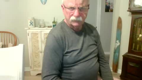 Snapshot of purpleshroom chatting on 19, 2, 2025 purpleshroom online show from 19, 2, 2025