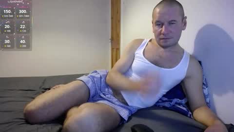 Snapshot of pushka13 chatting on 5, 10, 2025 Valdis online show from 5, 10, 2025