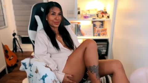 Snapshot of pussycash chatting on 29, 9, 2025 POCCA online show from 29, 9, 2025