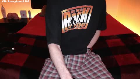 Snapshot of pussylover2182 chatting on 7, 11, 2025 pussylover2182 online show from 7, 11, 2025